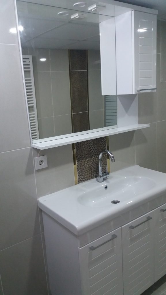 Image gallery image